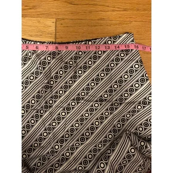 White House Black Market women's black patterned knee length lined silk skirt 6 - Picture 8 of 9